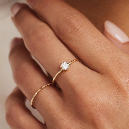 Le Marais Abelle 14 karat gold ring with zirconia stone