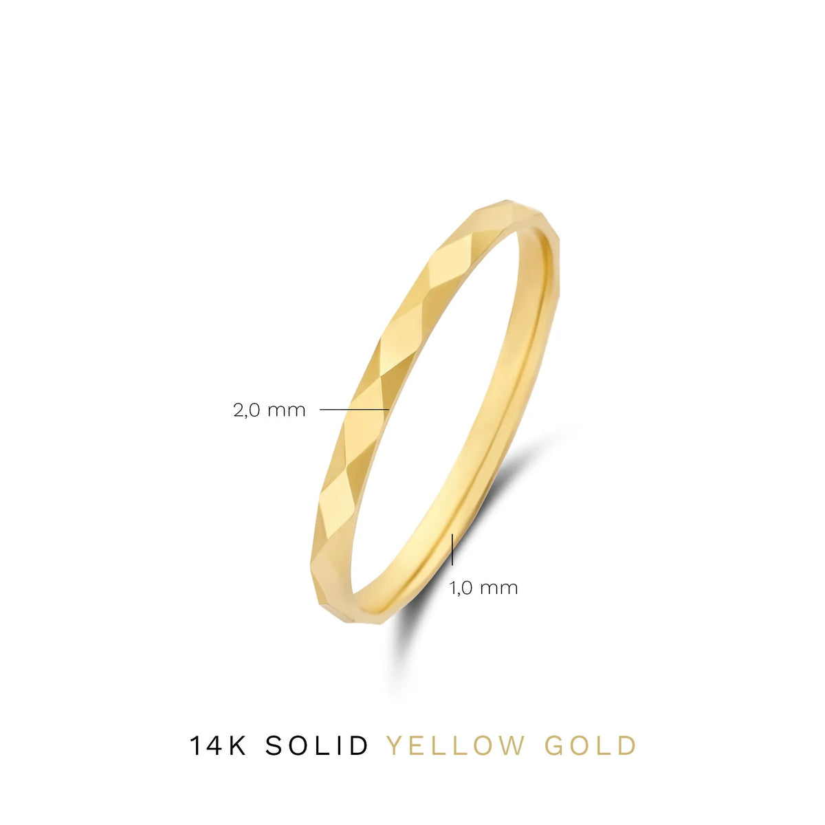 Rivoli Laura 14 karat gold ring with diamond cut