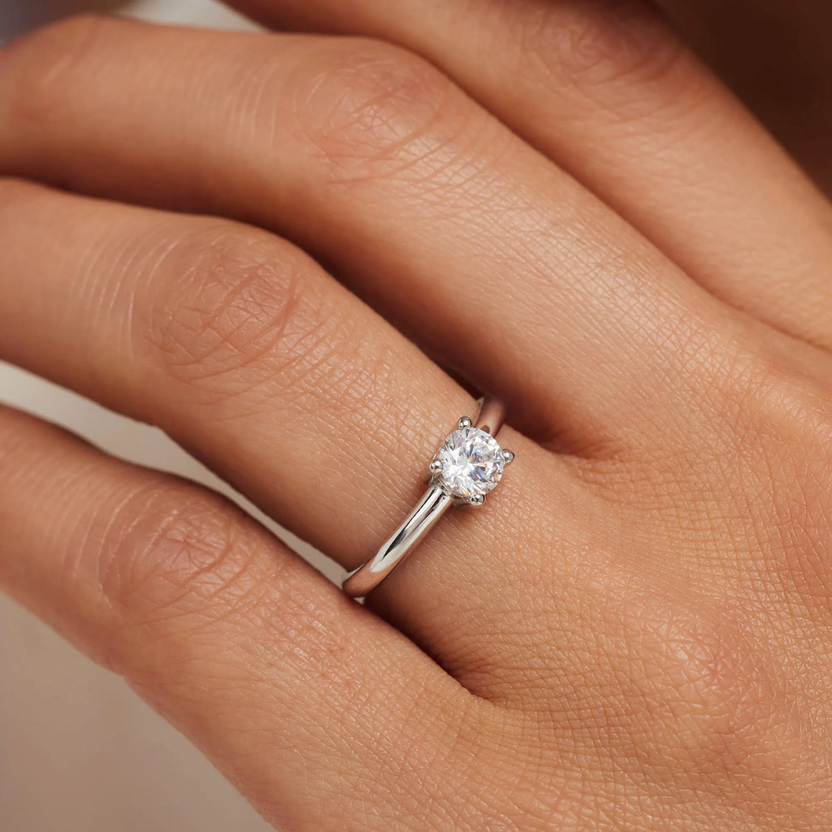 Saint Germain Soleil 14 karat white gold ring with zirconia stone
