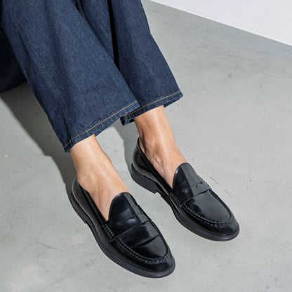 Vendôme Blandine black spazzolato leather loafers