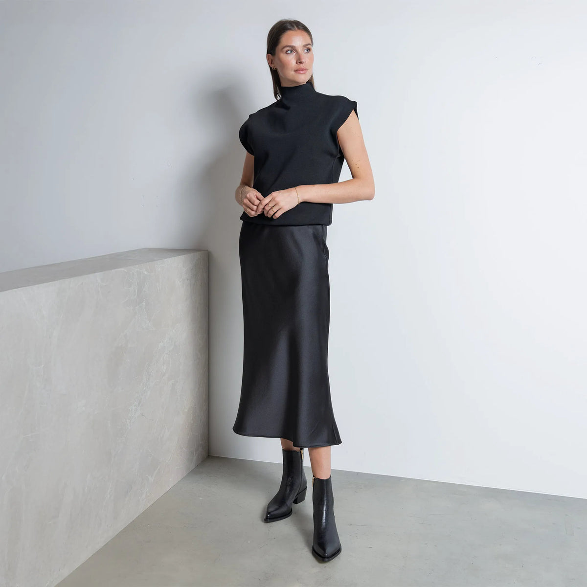 Vendôme Amandine croco black calfskin leather boots