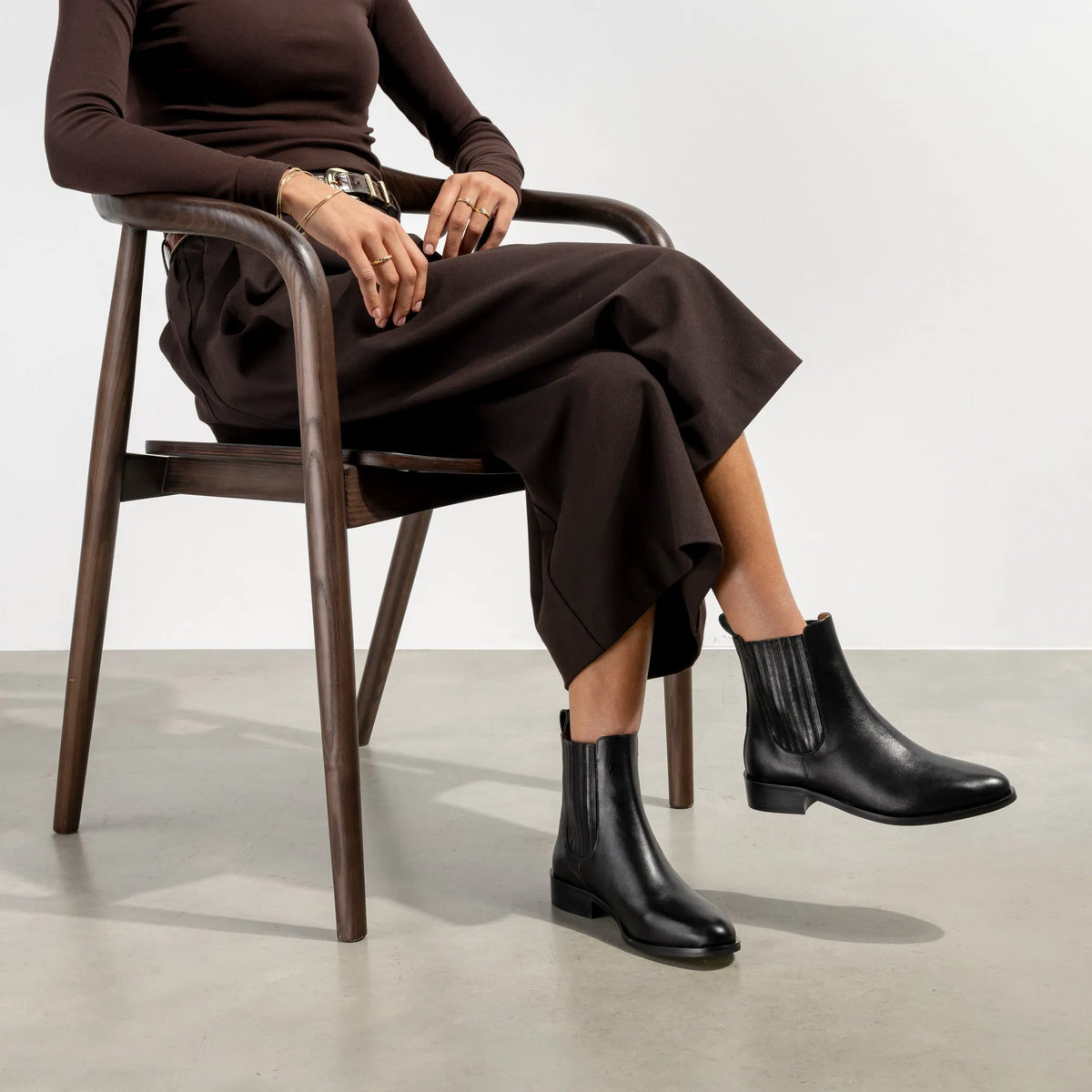 Vendôme Chey Black Calfskin Leather Chelsea Boots