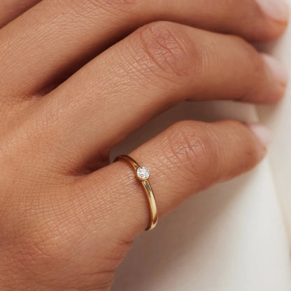 De la Paix Inaya 14 karat gold ring with diamond 0.01 carat