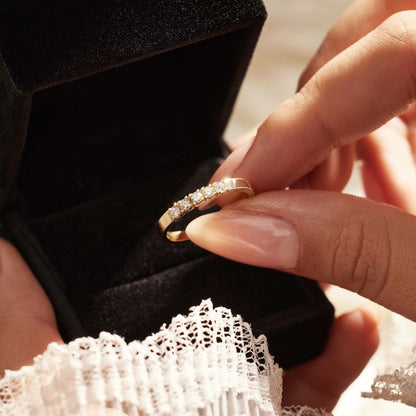De la Paix Madeline 14 karat gold ring with diamond 0.20 carat
