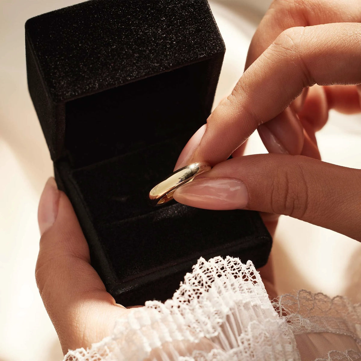 Rivoli Maryn 14 karat gold ring