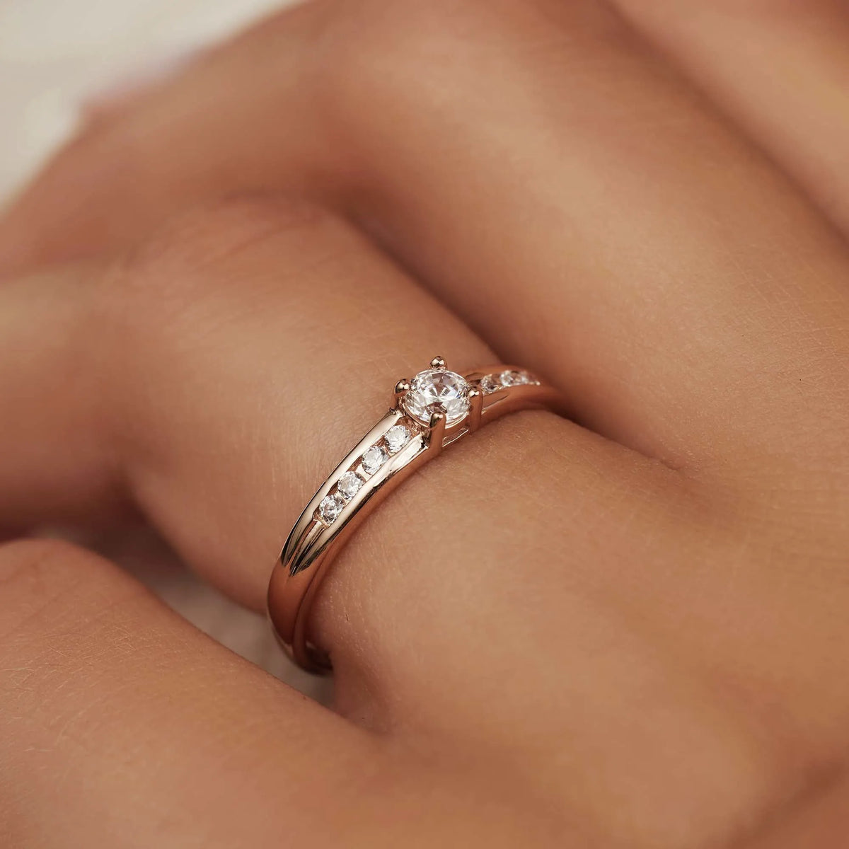 La Concorde Estee 14 karat rose gold ring zirconia stones