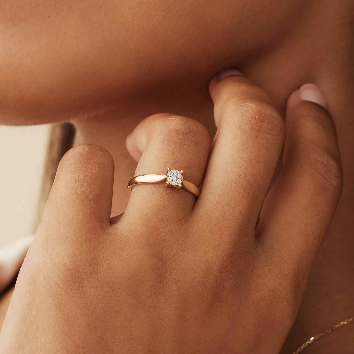 De la Paix Hanaé 14 karat gold ring with diamond 0.08 carat