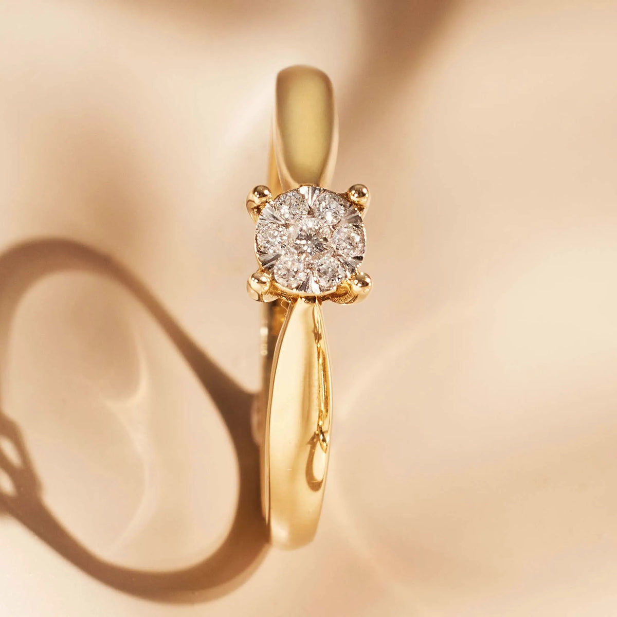 De la Paix Hanaé 14 karat gold ring with diamond 0.08 carat