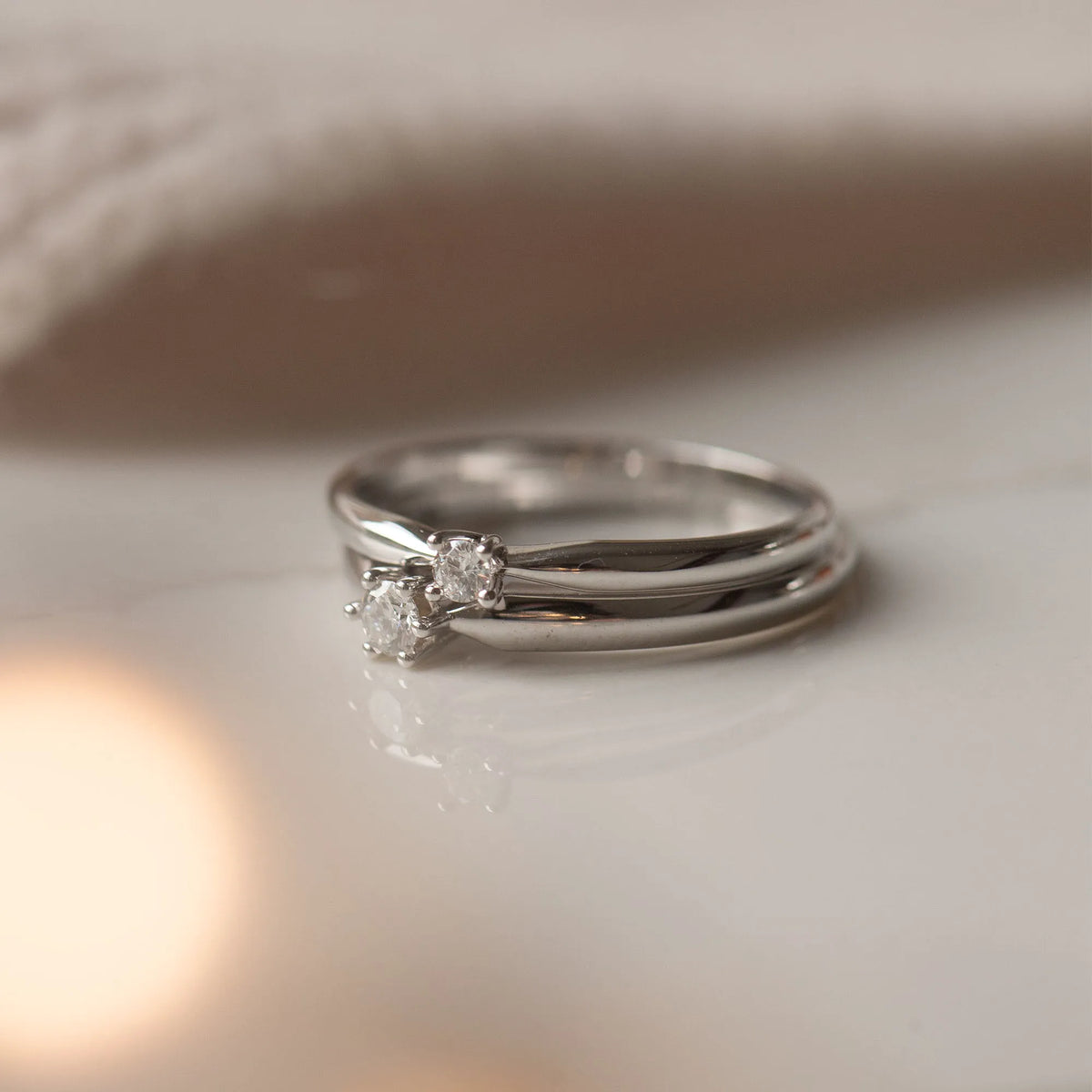 De la Paix Celesse 14 karat white gold ring with diamond 0.07 carat