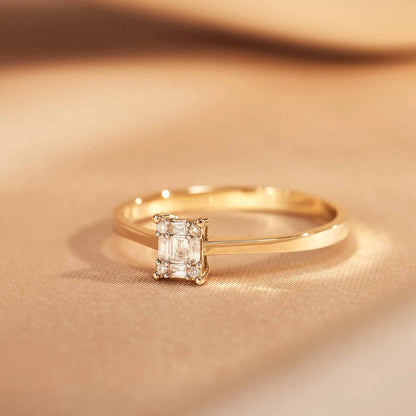 De la Paix Maxime 14 karat gold ring with diamond 0.13 carat