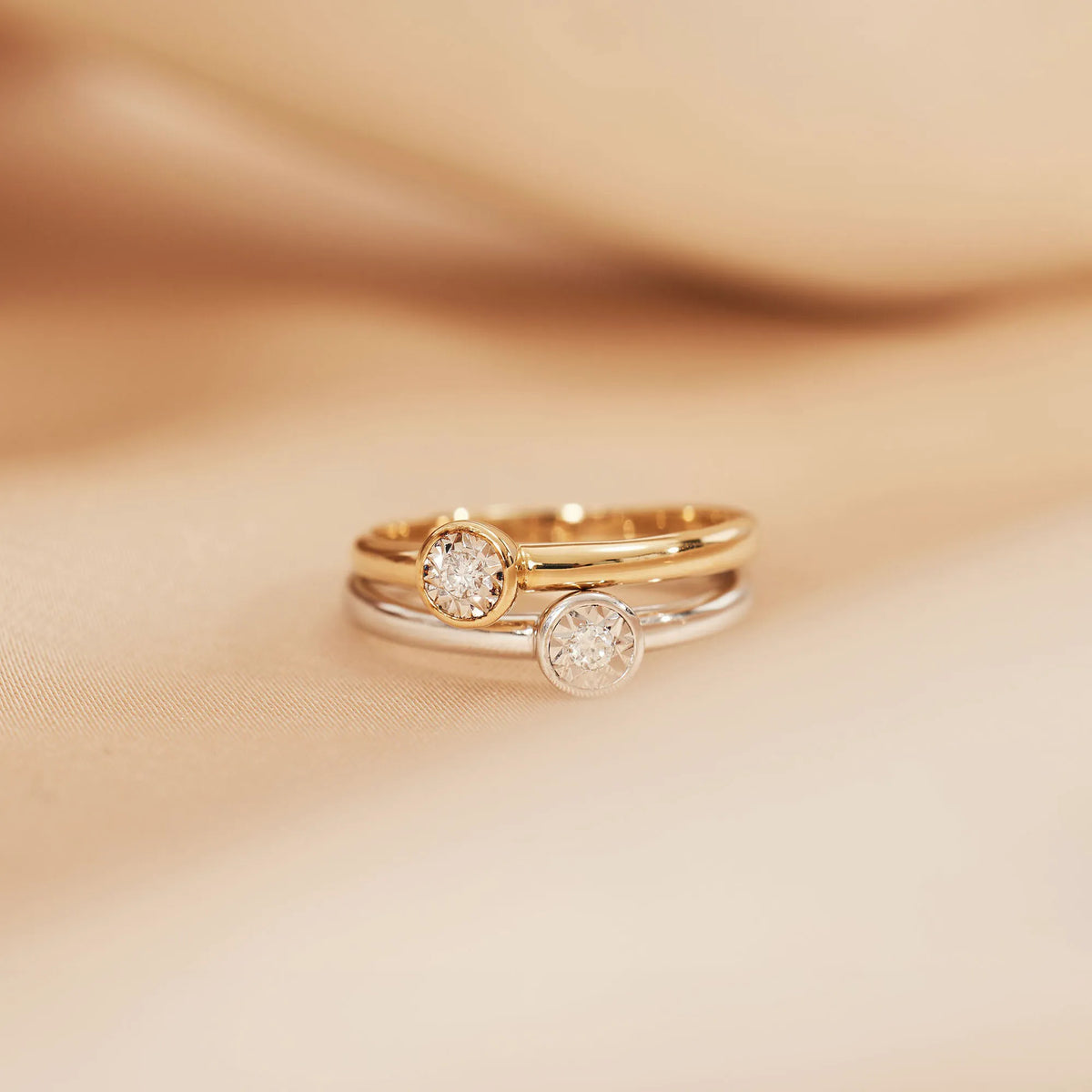 De la Paix Inaya 14 karat gold ring with diamond 0.03 carat