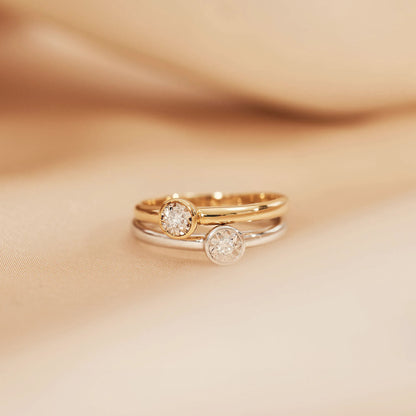 De la Paix Inaya 14 karat gold ring with diamond 0.03 carat